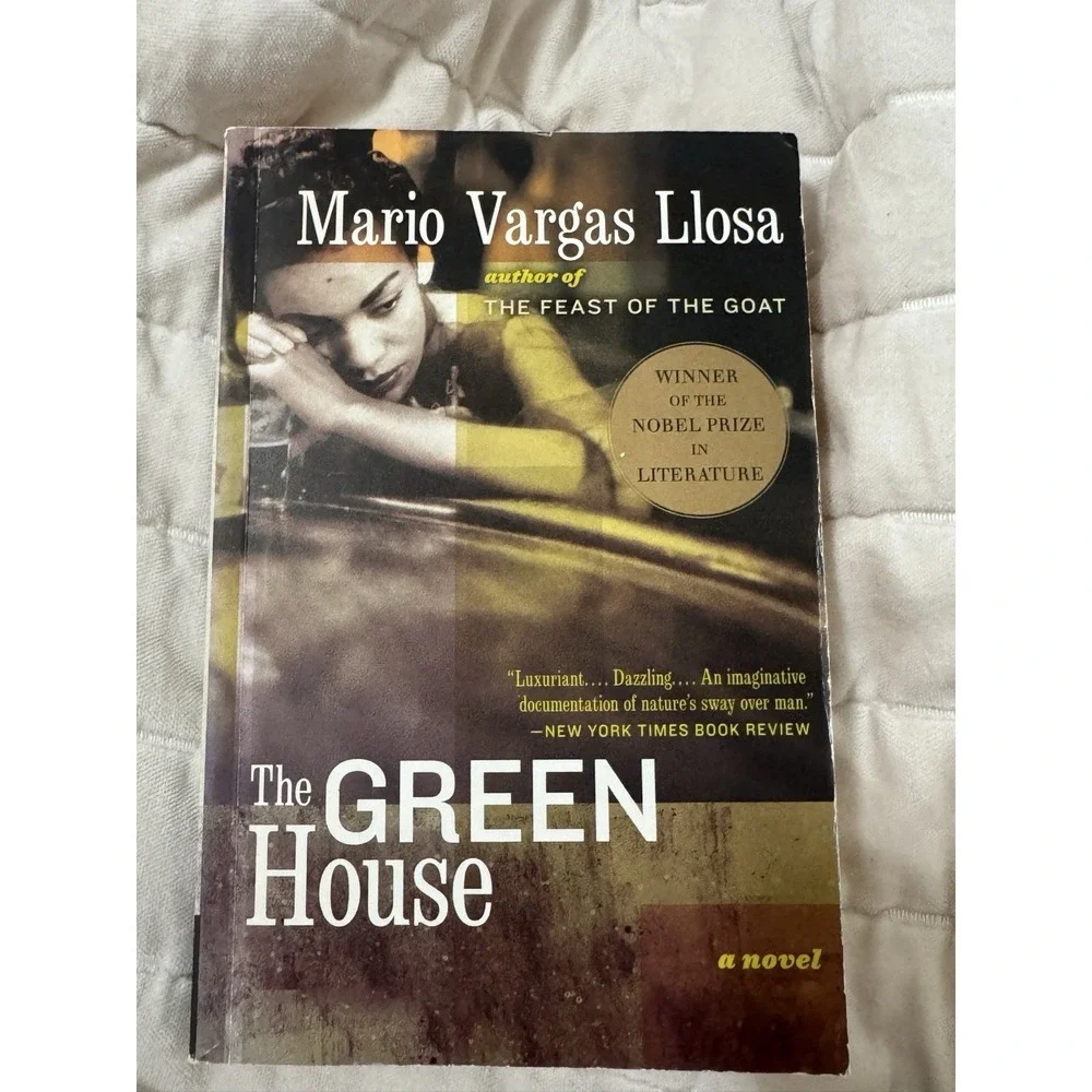 The Green House - paperback Vargas Llosa, Mario